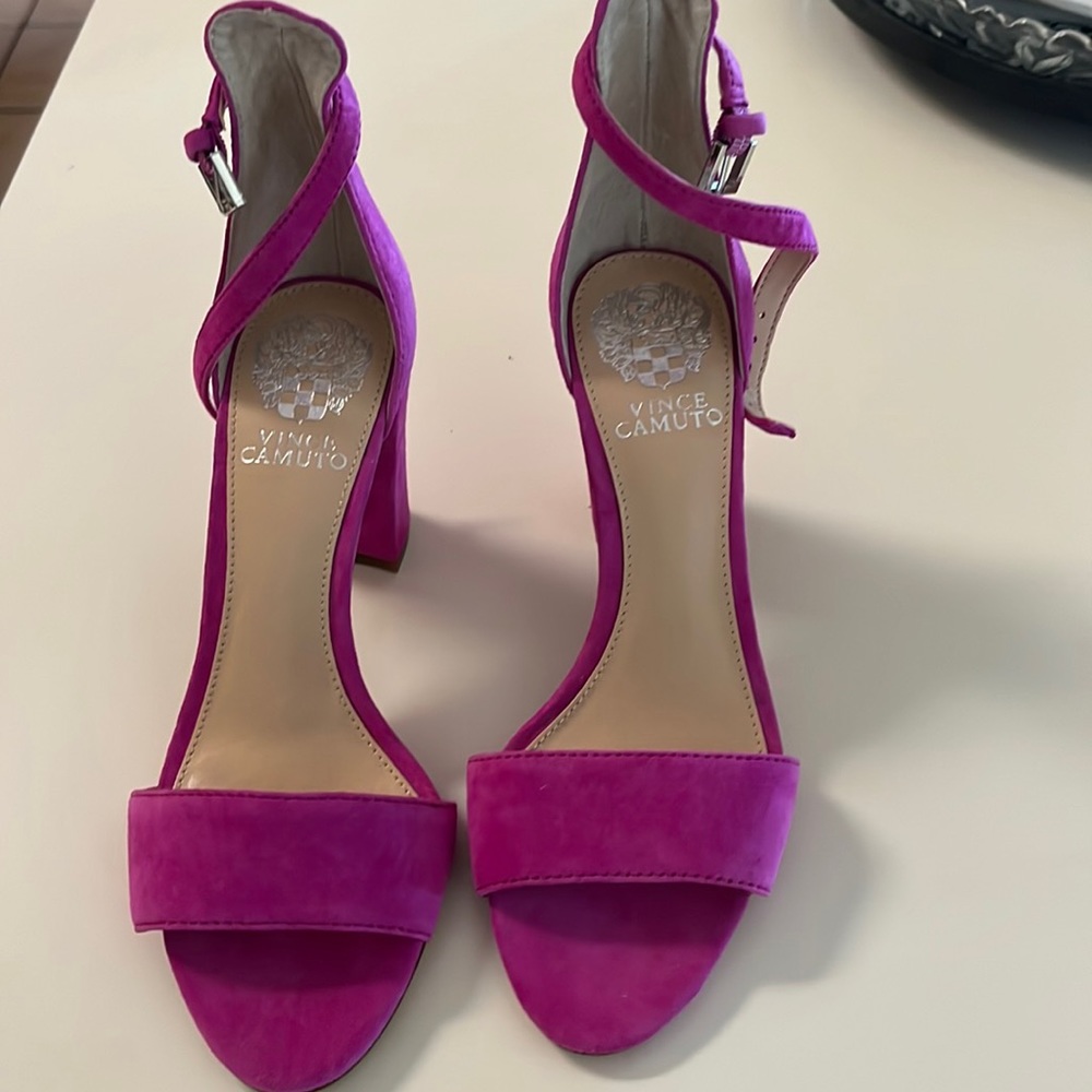 Vince Camuto heeled sandal
